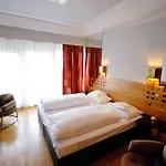 Aurora Готель