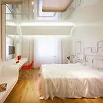 Готель Aurora 4*
