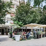 Aurora Готель