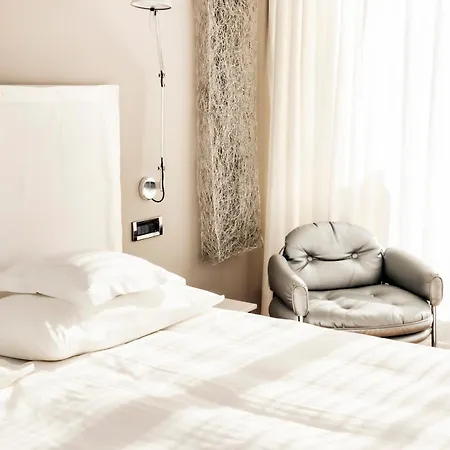 Aurora 4* Мерано