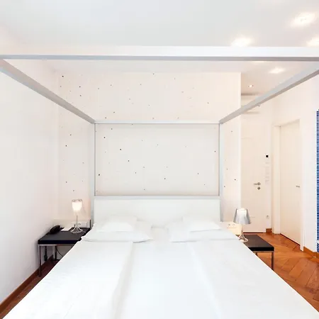 Szálloda Aurora 4*