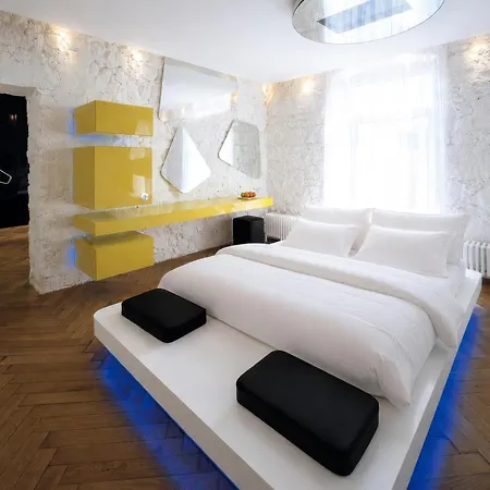 Hotel Aurora