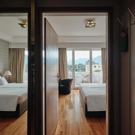 Hotel Aurora 4*