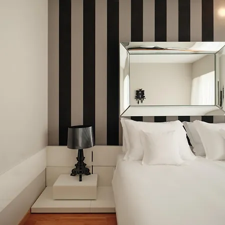 Aurora Hotel