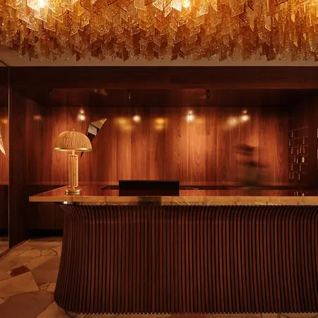 Hotel Aurora 4*